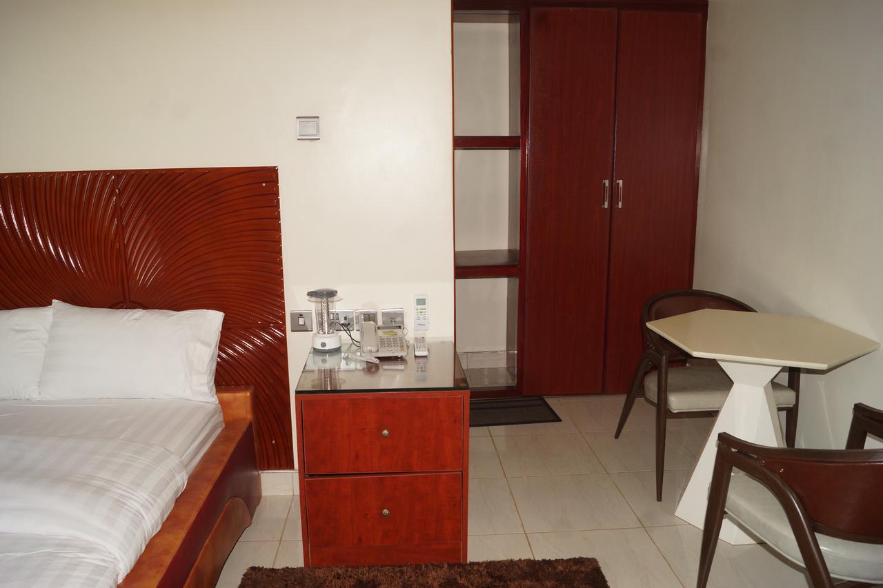 Hotel Ok كامبالا المظهر الخارجي الصورة